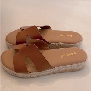Bamboo sandals